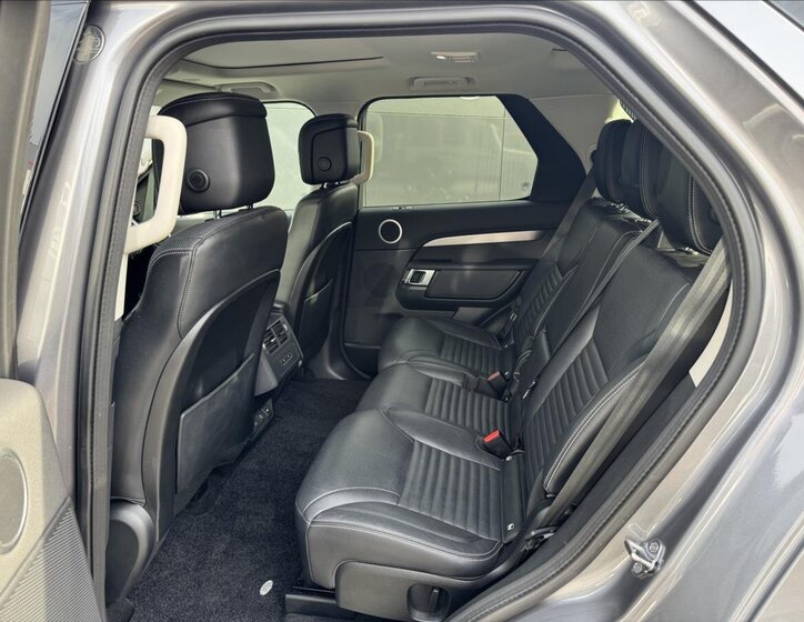 Land Rover Discovery 12