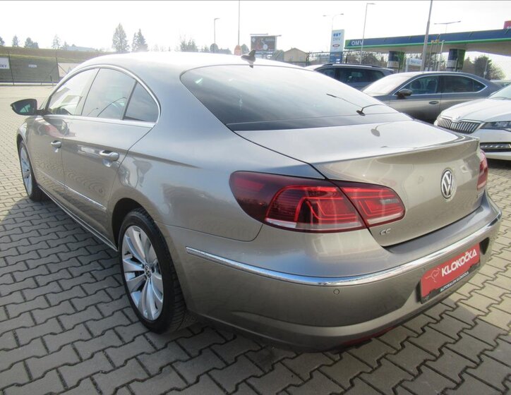 Volkswagen CC Sedan / Limuzína 2,0 l 103 kw