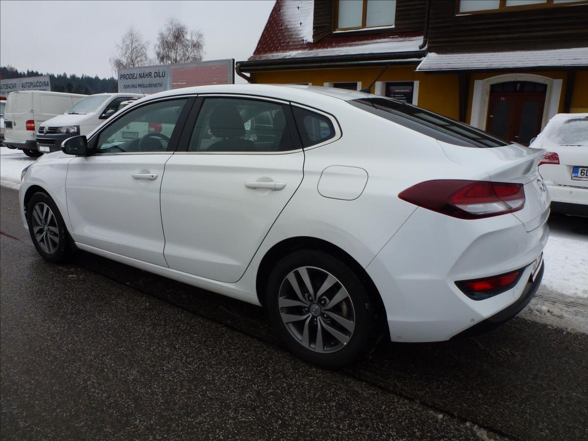 Hyundai i30 Hatchback 998,0 88 kw