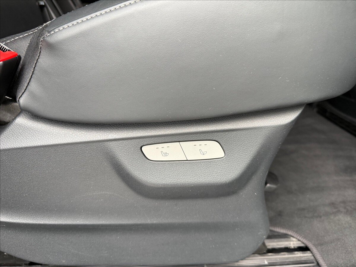 Mercedes-Benz Třídy V MPV 2,1 l 140 kw