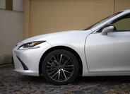 Lexus ES 300h 3