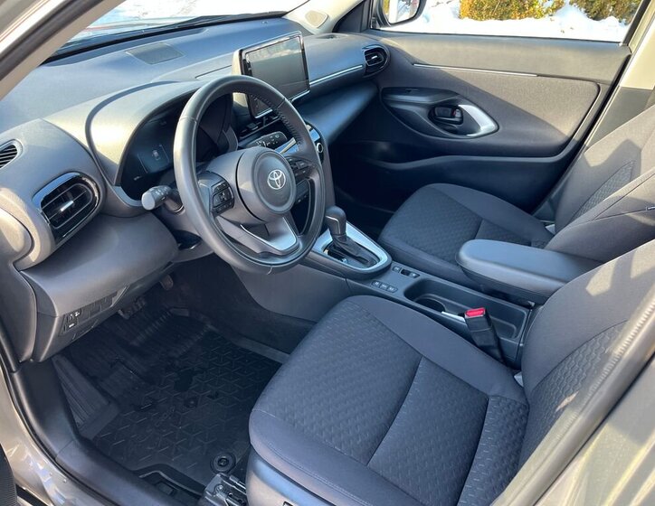 Toyota Yaris Cross 14