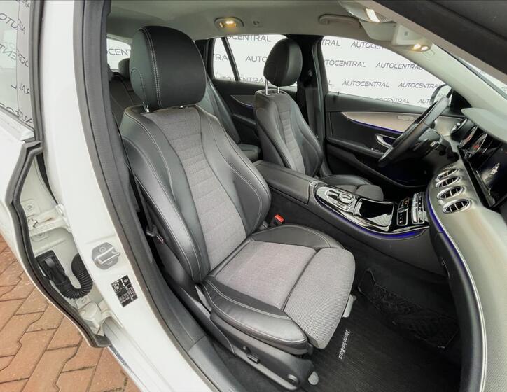 Mercedes-Benz Třídy E 24