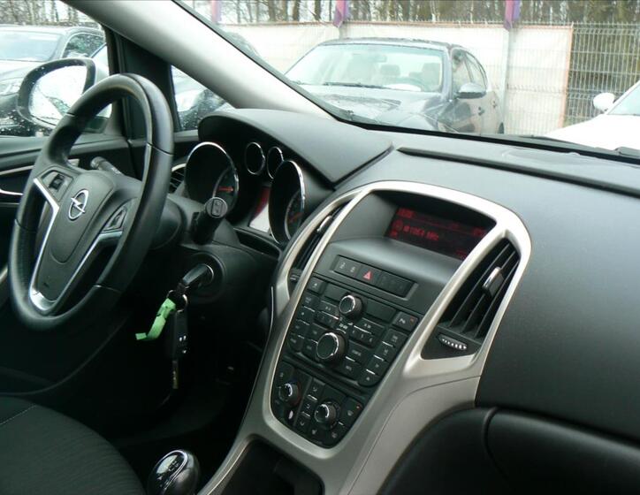 Opel Astra 13