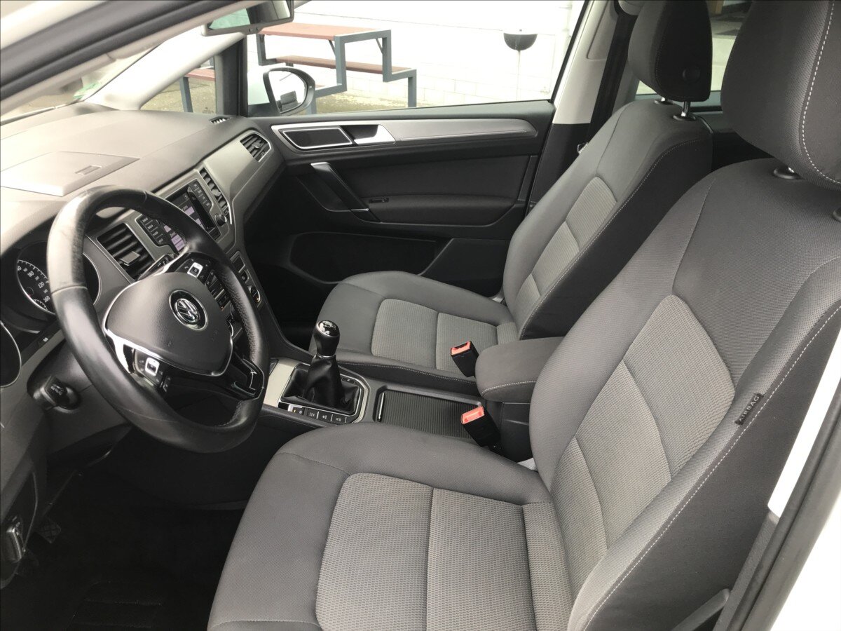 Volkswagen Golf Sportsvan