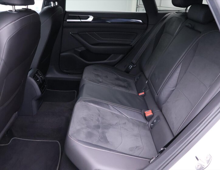 Volkswagen Arteon Kombi 2,0 l 206 kw