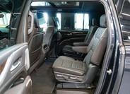 Cadillac Escalade 38