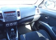 Mitsubishi Outlander SUV / Terénní 2,0 l 103 kw