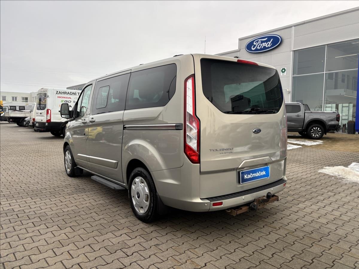Ford Tourneo Custom