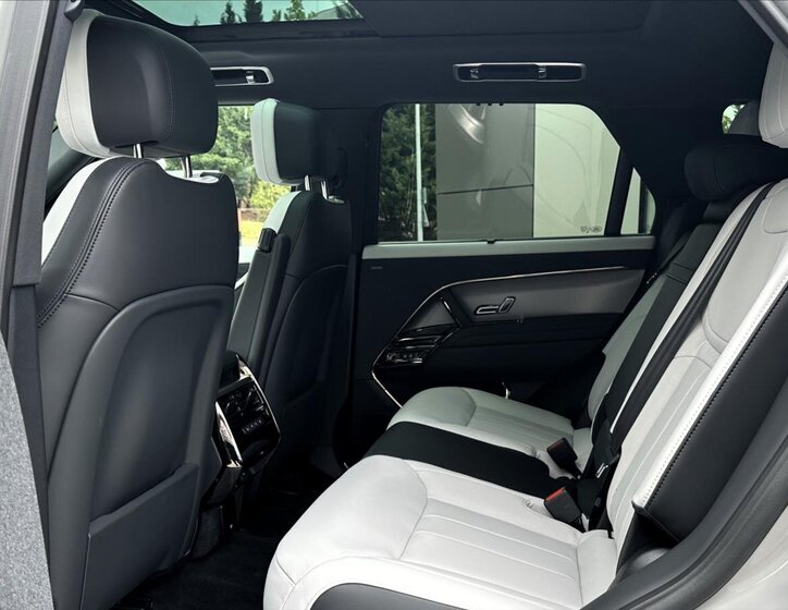 Land Rover Range Rover Sport SUV / Terénní 3,0 l 221 kw