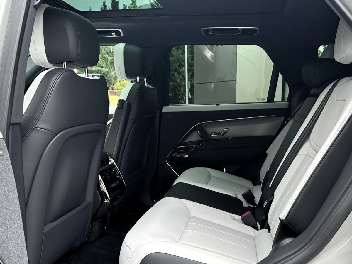Land Rover Range Rover Sport SUV / Terénní 3,0 l 221 kw