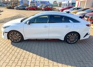 KIA ProCeed Liftback 1,6 l 150 kw