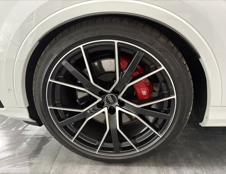 Audi SQ7 SUV / Terénní 4,0 l 373 kw