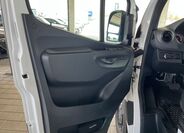 Mercedes-Benz Sprinter 9