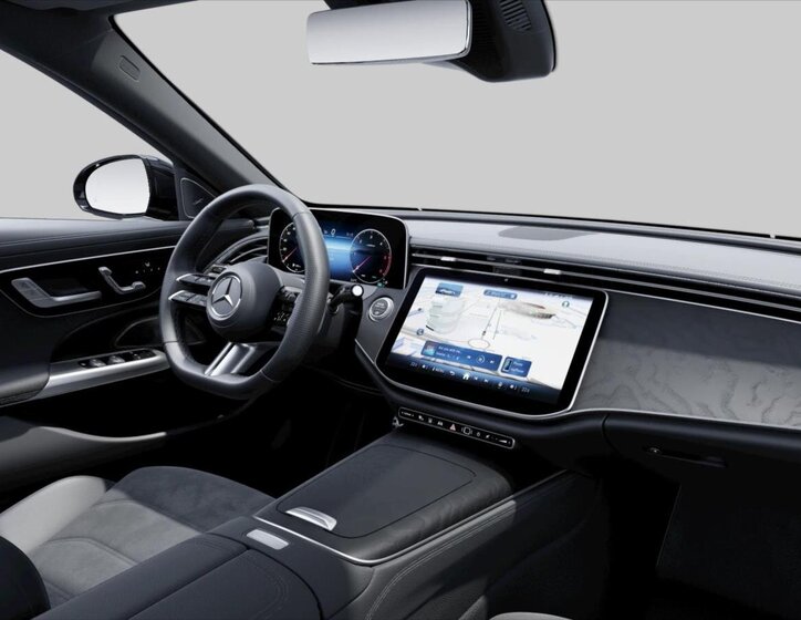 Mercedes-Benz Třídy E Sedan / Limuzína 3,0 l 270 kw