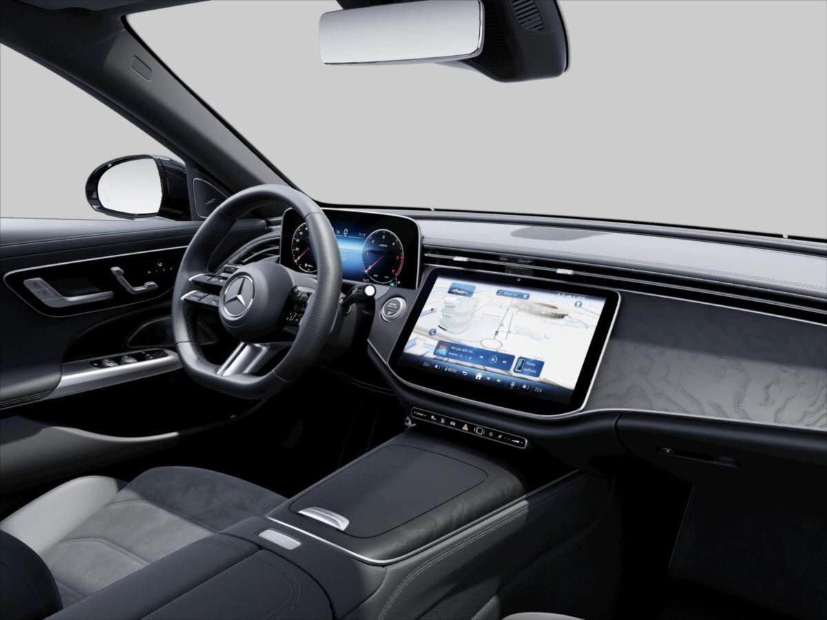 Mercedes-Benz Třídy E Sedan / Limuzína 3,0 l 270 kw