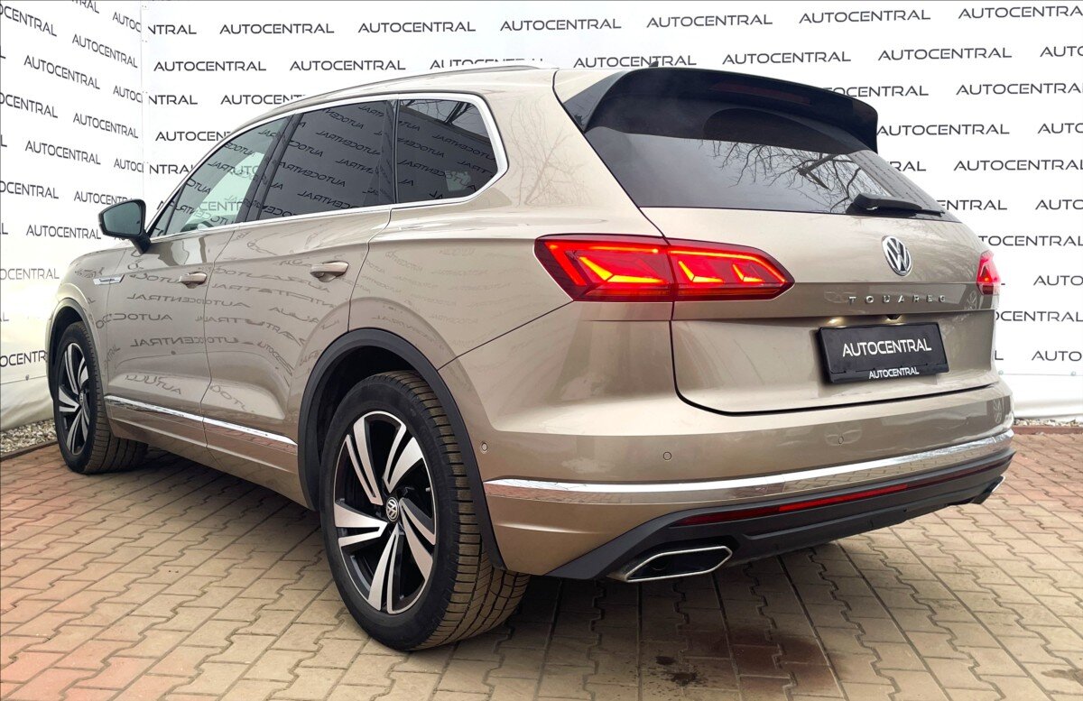 Volkswagen Touareg SUV / Terénní 3,0 l 210 kw