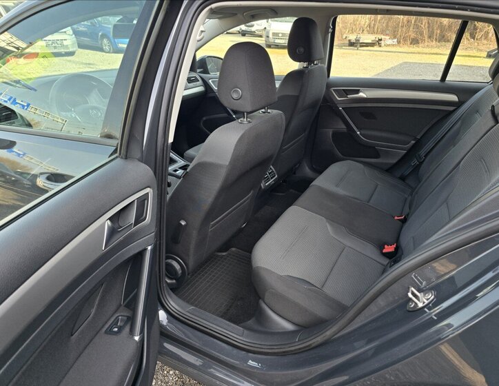 Volkswagen Golf Hatchback 1,2 l 63 kw