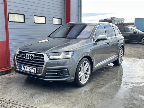Audi SQ7 SUV 4,0 l 320 kw