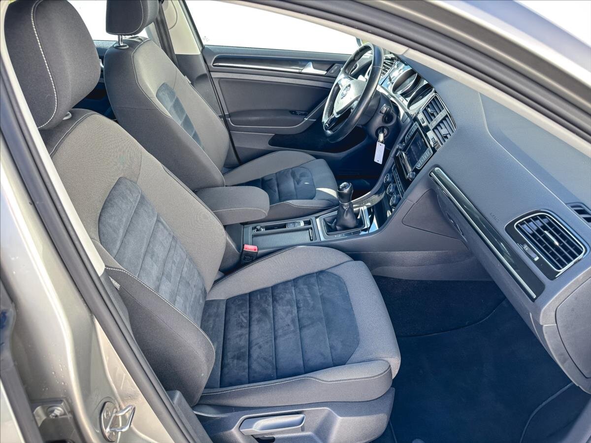 Volkswagen Golf Hatchback 1,4 l 81 kw