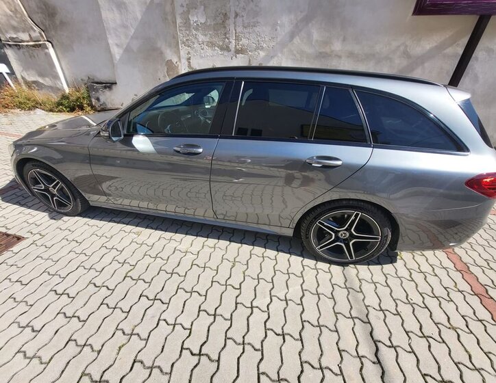 Mercedes-Benz Třídy C Kombi 2,0 l 143 kw