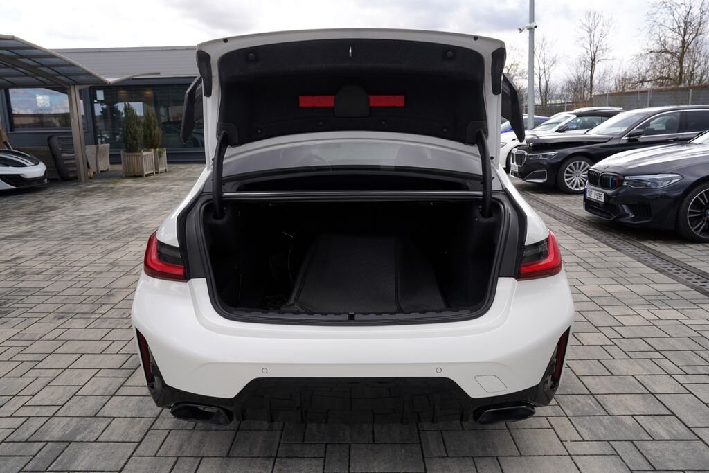 BMW Řada 3 Sedan 3,0 l 275 kw