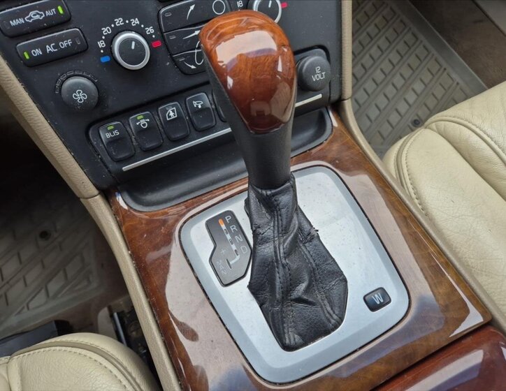 Volvo XC90 SUV 2,4 l 136 kw