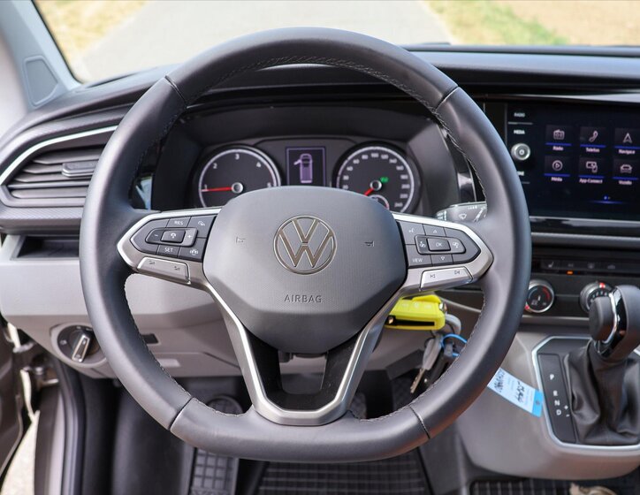 Volkswagen Transporter 19