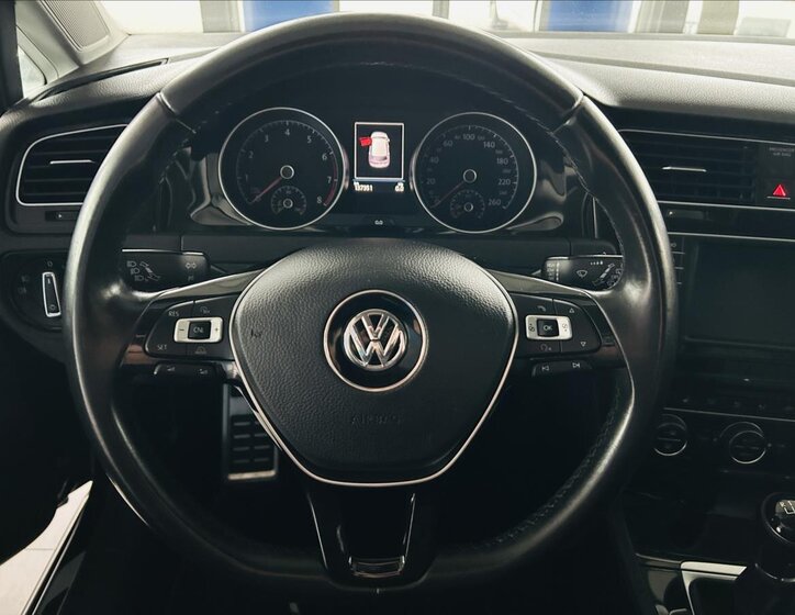 Volkswagen Golf Hatchback 1,4 l 92 kw