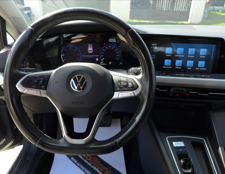 Volkswagen Golf 17