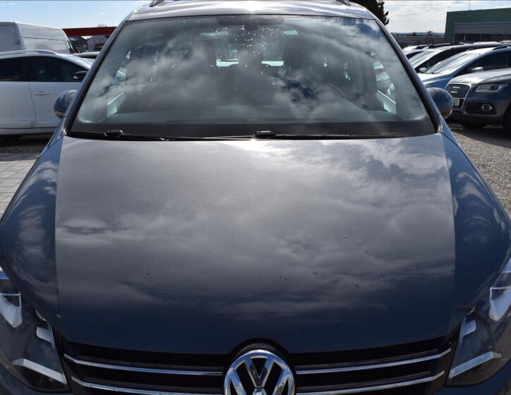 Volkswagen Sharan MPV 2,0 l 103 kw
