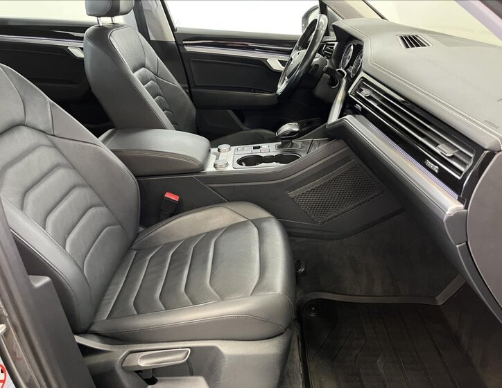 Volkswagen Touareg 23