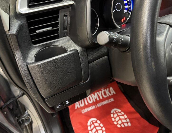 Honda Jazz Hatchback 1,3 l 75 kw