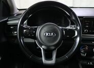 KIA Rio 14