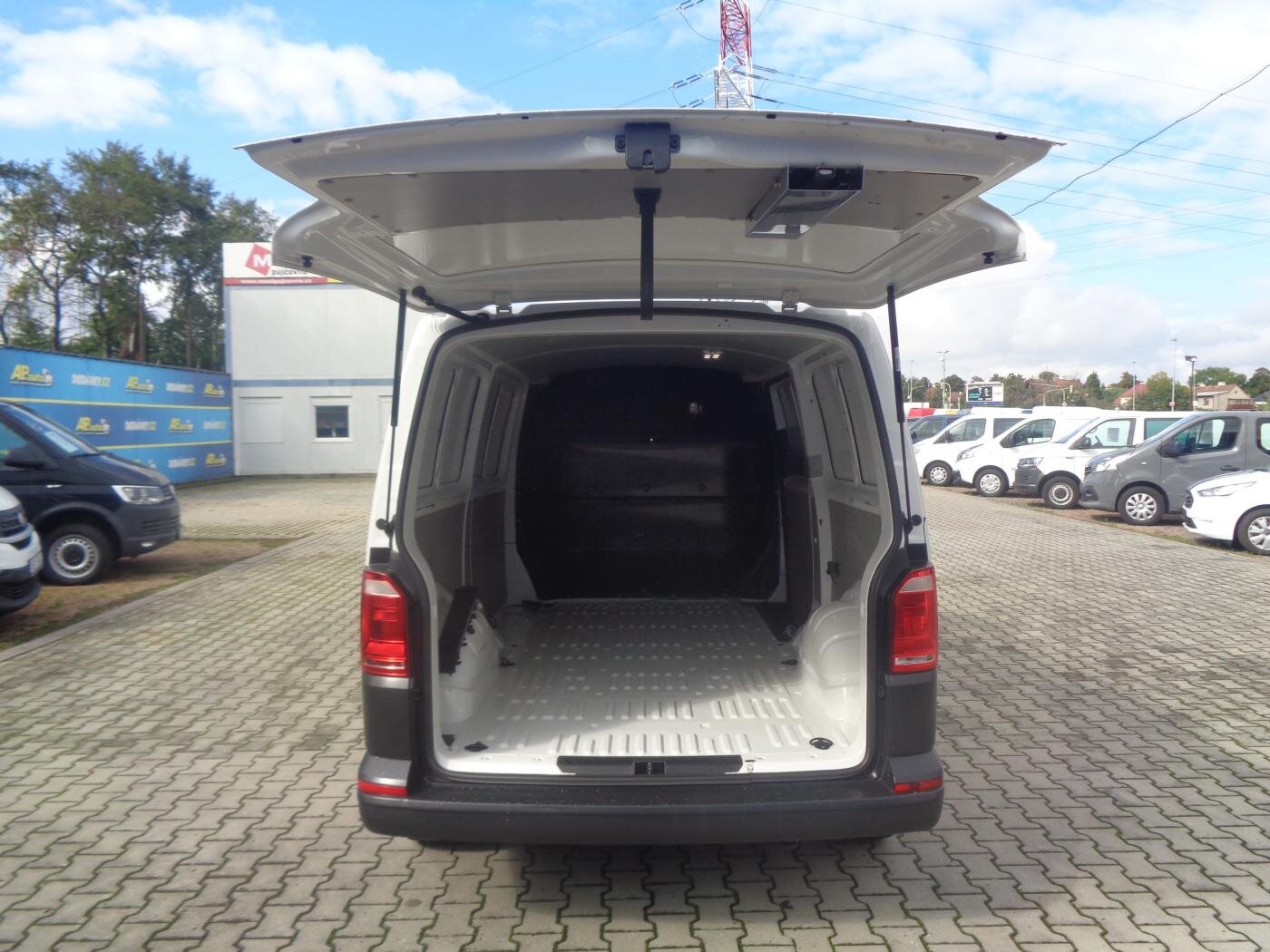 Volkswagen Transporter Ostatní 2,0 l 75 kw