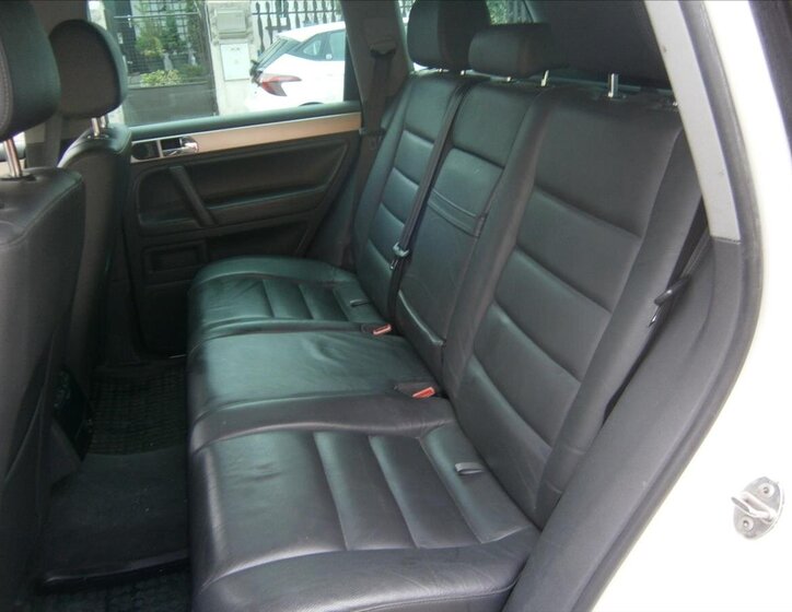 Volkswagen Touareg 9