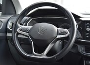 Volkswagen T-Cross SUV / Terénní 1,5 l 110 kw