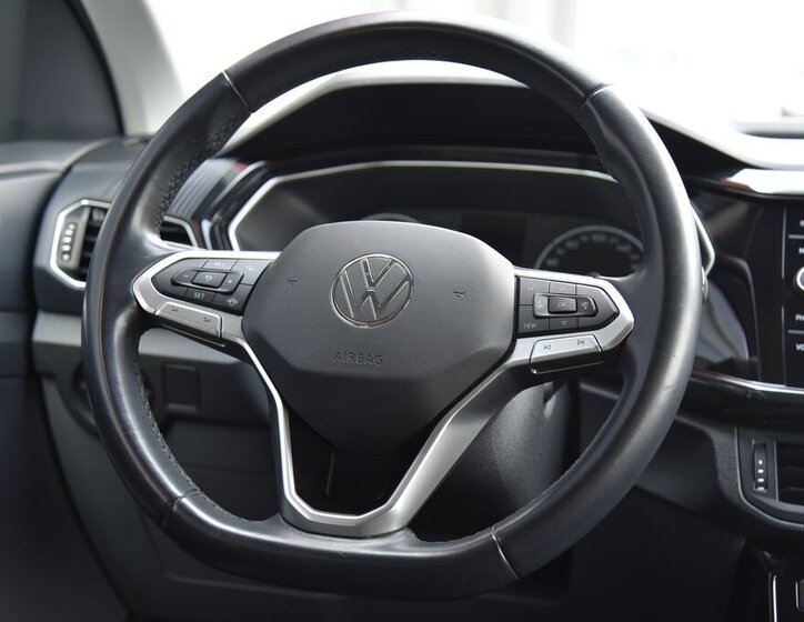 Volkswagen T-Cross SUV / Terénní 1,5 l 110 kw