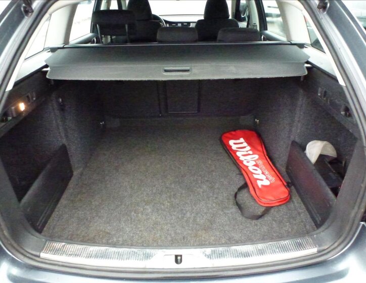 Škoda Superb Kombi 1,6 l 77 kw