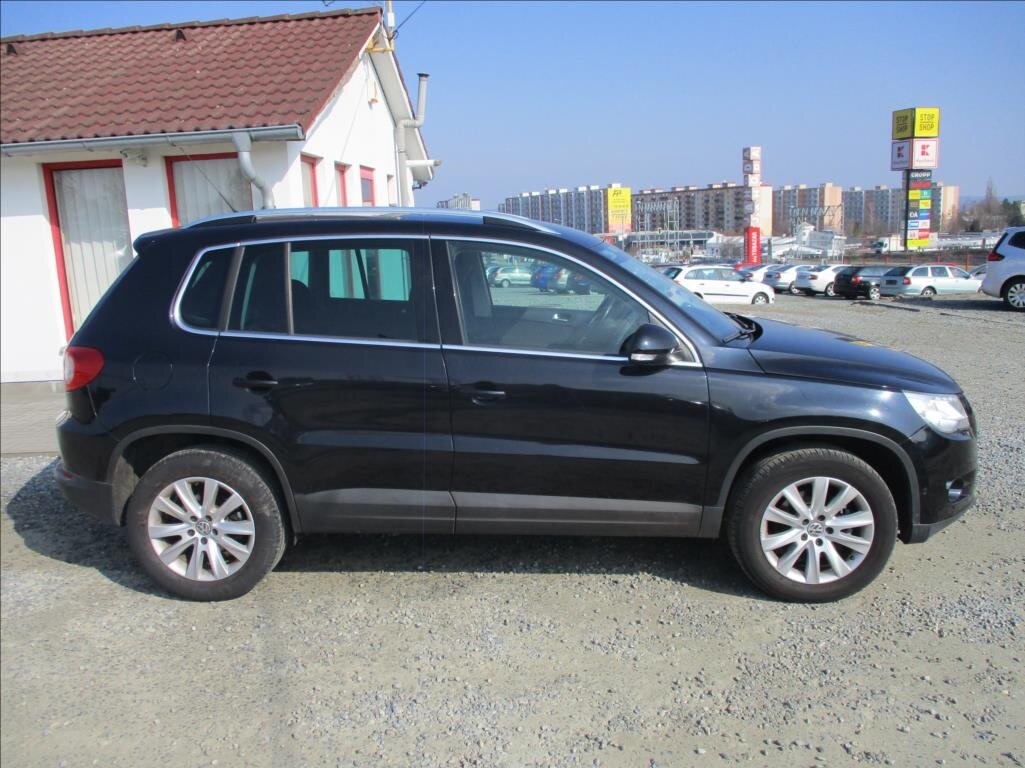 Volkswagen Tiguan SUV 2,0 l 81 kw