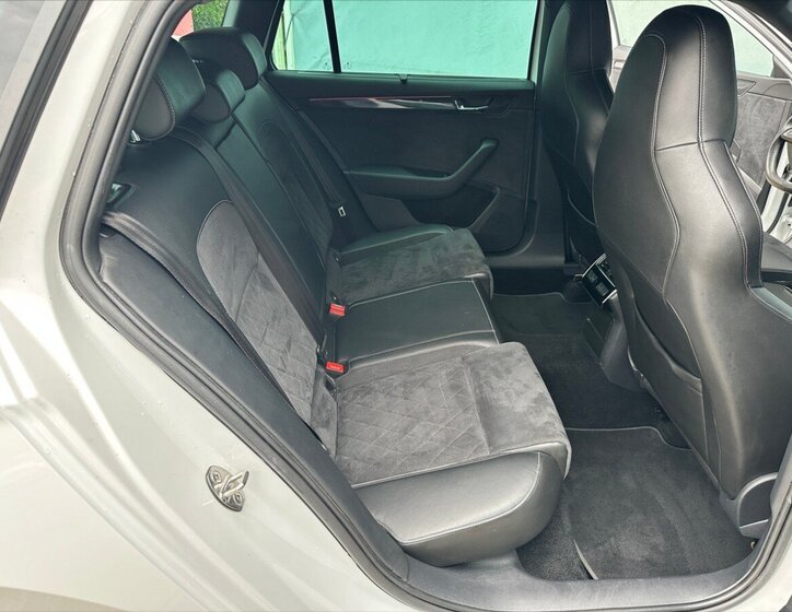 Škoda Superb Kombi 2,0 l 206 kw