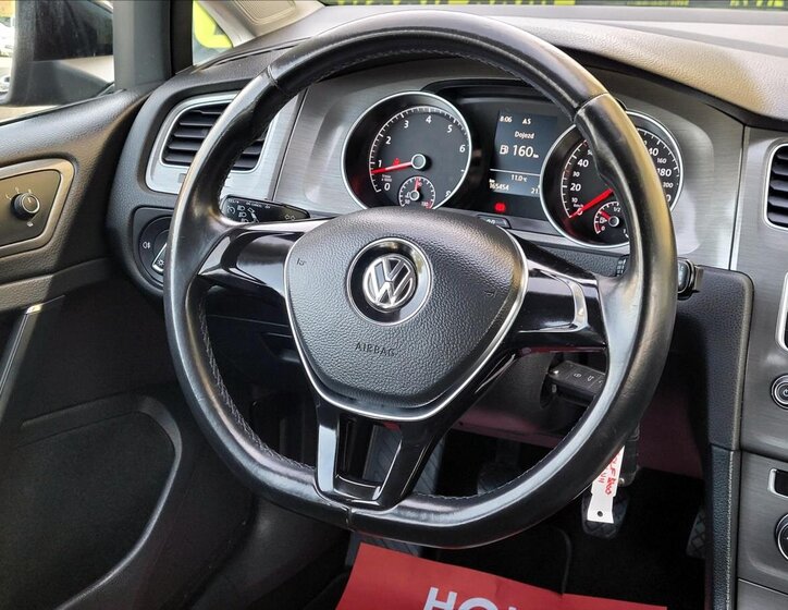 Volkswagen Golf Hatchback 1,2 l 63 kw