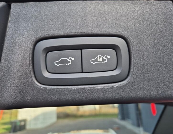 Volvo V90 Kombi 2,0 l 145 kw