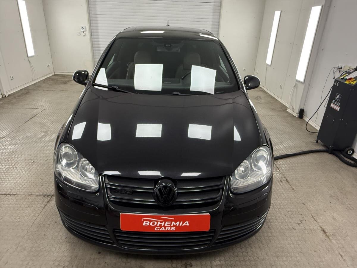 Volkswagen Golf Kombi 3,2 l 184 kw