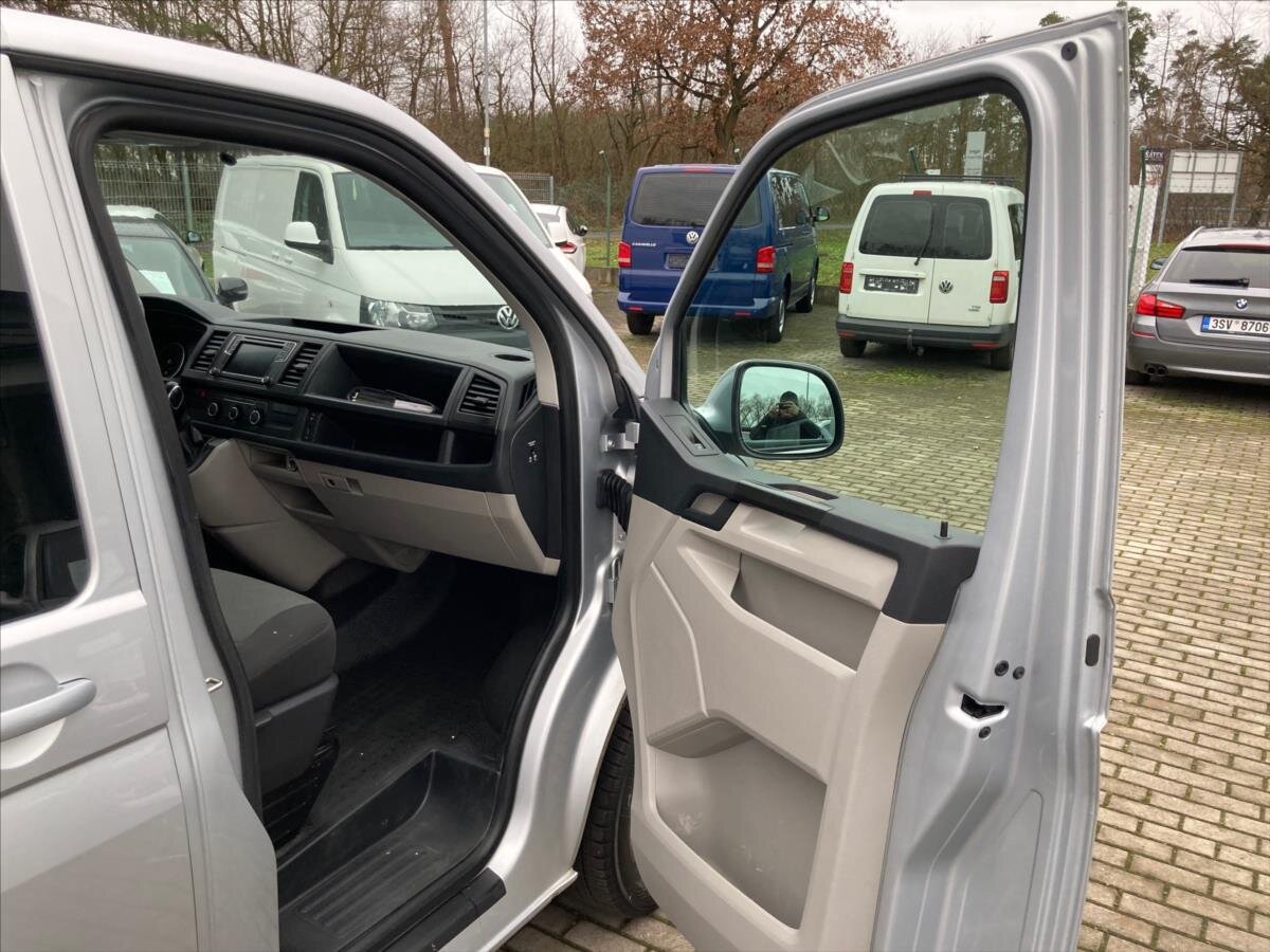 Volkswagen Transporter Kombi 2,0 l 110 kw