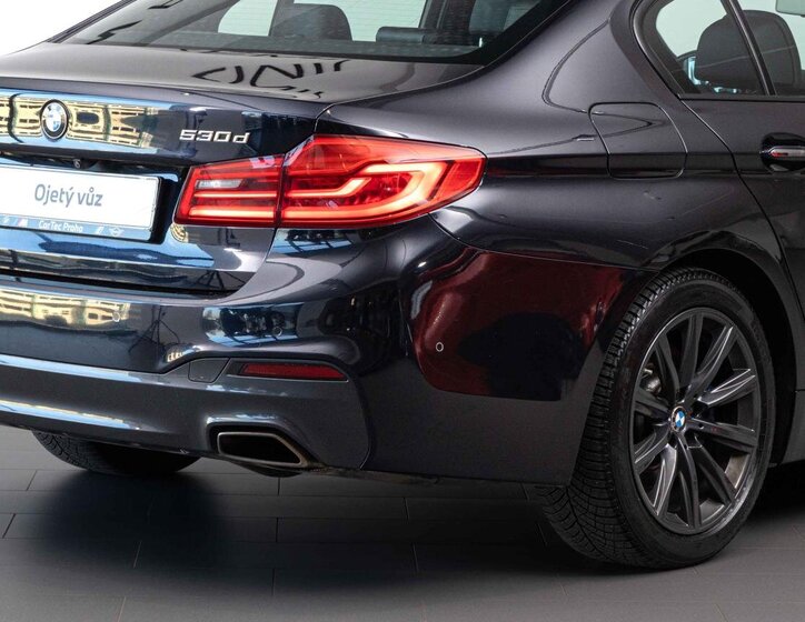 BMW Řada 5 Sedan 3,0 l 195 kw