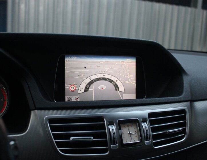 Mercedes-Benz Třídy E 25