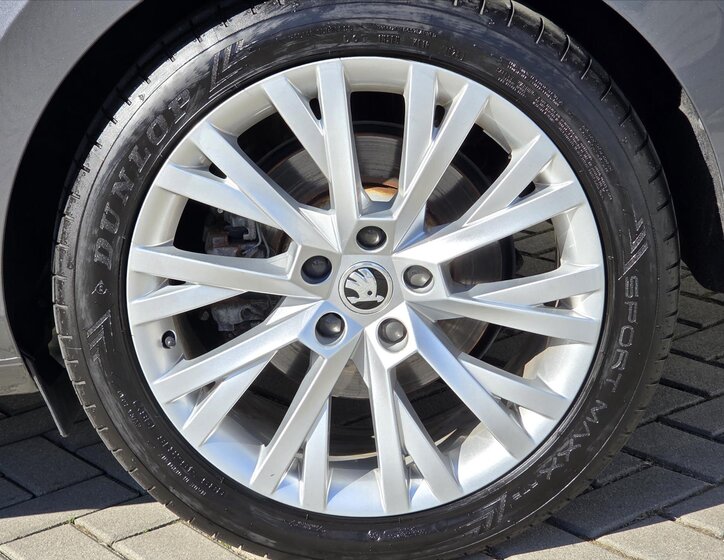 Škoda Superb Kombi 2,0 l 147 kw
