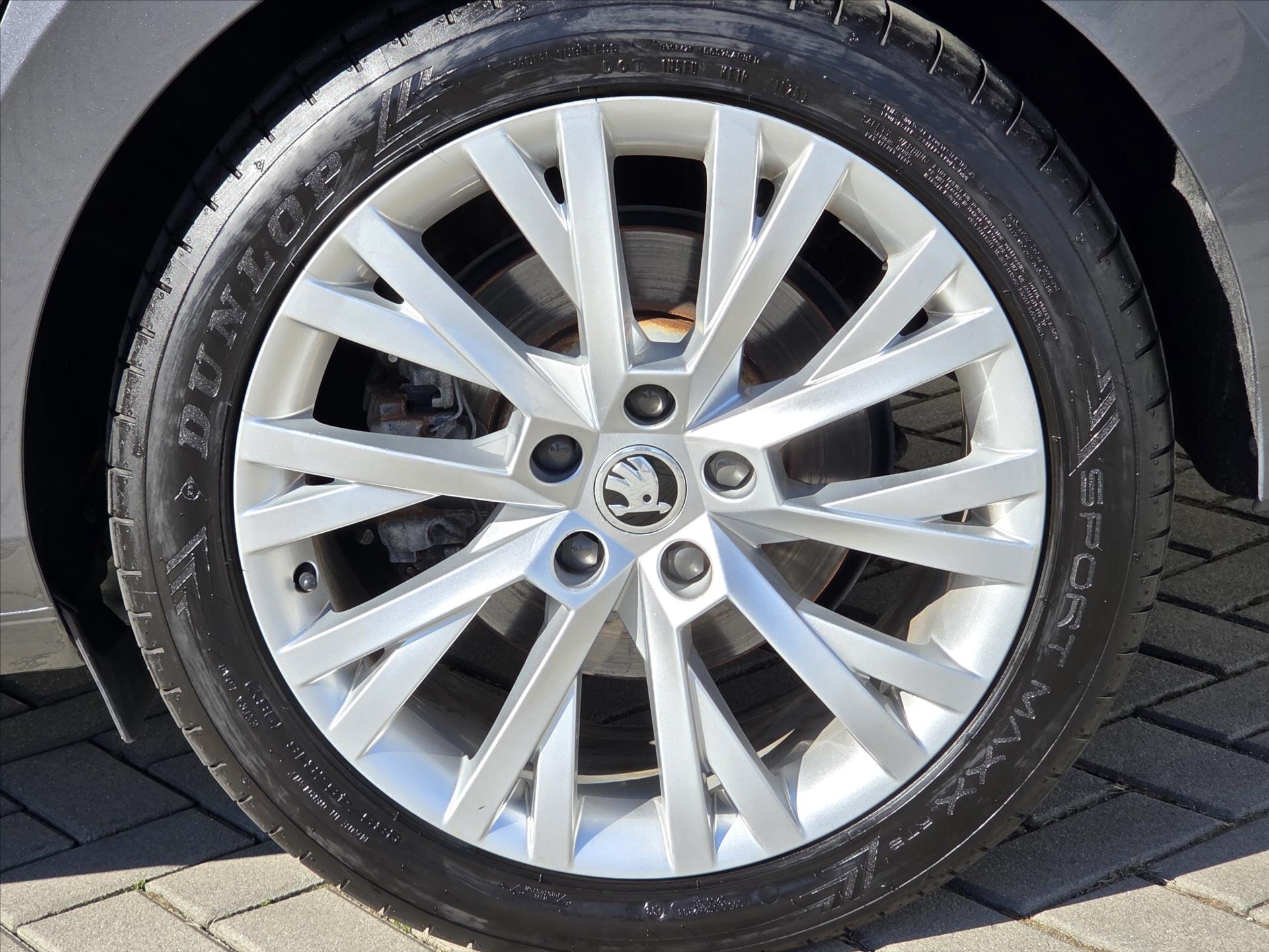 Škoda Superb Kombi 2,0 l 147 kw