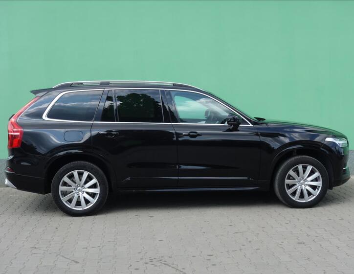 Volvo XC90 6